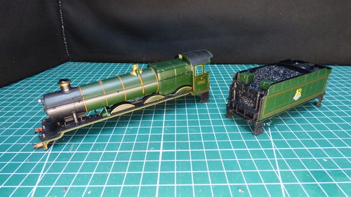 Bachmann hall loco and tender - and,