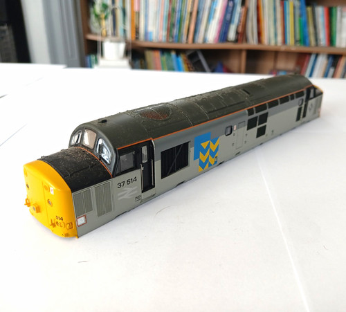 Bachmann class diesel - 37,
