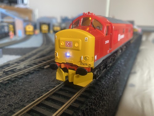 Bachmann class 670 body - class,